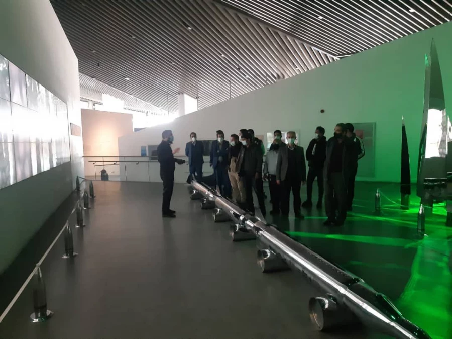 بازدید همکاران و دانشجویان از باغ موزه دفاع مقدس 5