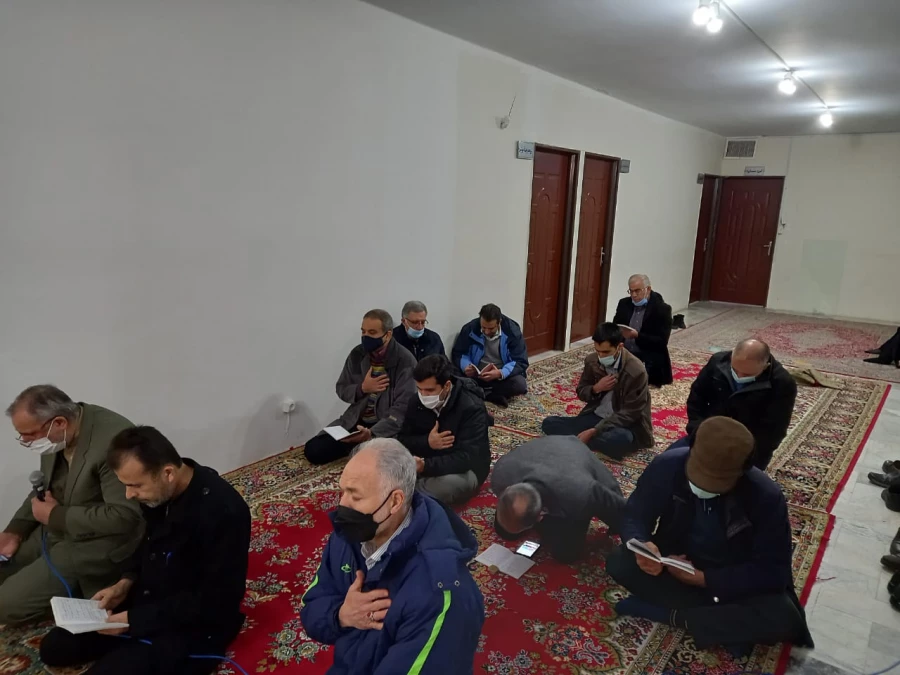 مراسم زیارت عاشورا در پردیس شهید چمران 3