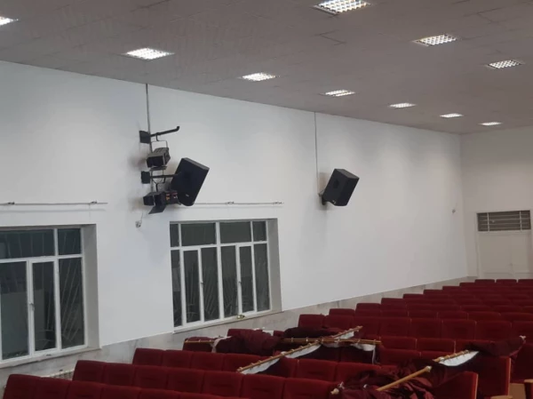 انجام پروژه بهسازی سالن همایش بررسی شهید چمران 3