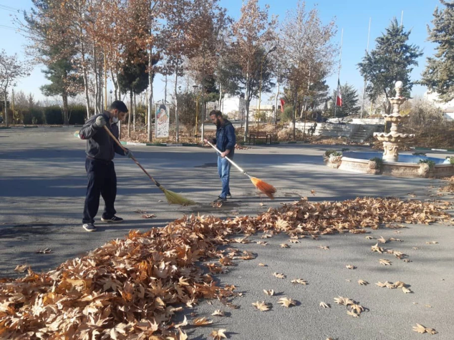 انجام پروژه زیباسازی فضای سبز پردیس شهید چمران 3