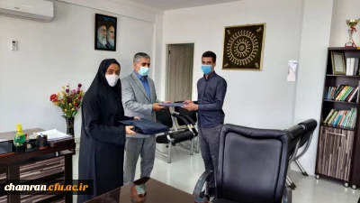 تقدیر از دانشجوی فعال در حوزه سلامت و دانشجویی