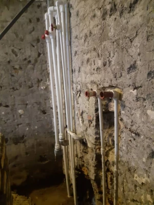 انجام پروژه تعویض لوله کشی و بهسازی حمام و سرویسهای بهداشتی سراهای دانشجویی 9