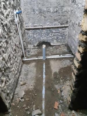 انجام پروژه تعویض لوله کشی و بهسازی حمام و سرویسهای بهداشتی سراهای دانشجویی 12