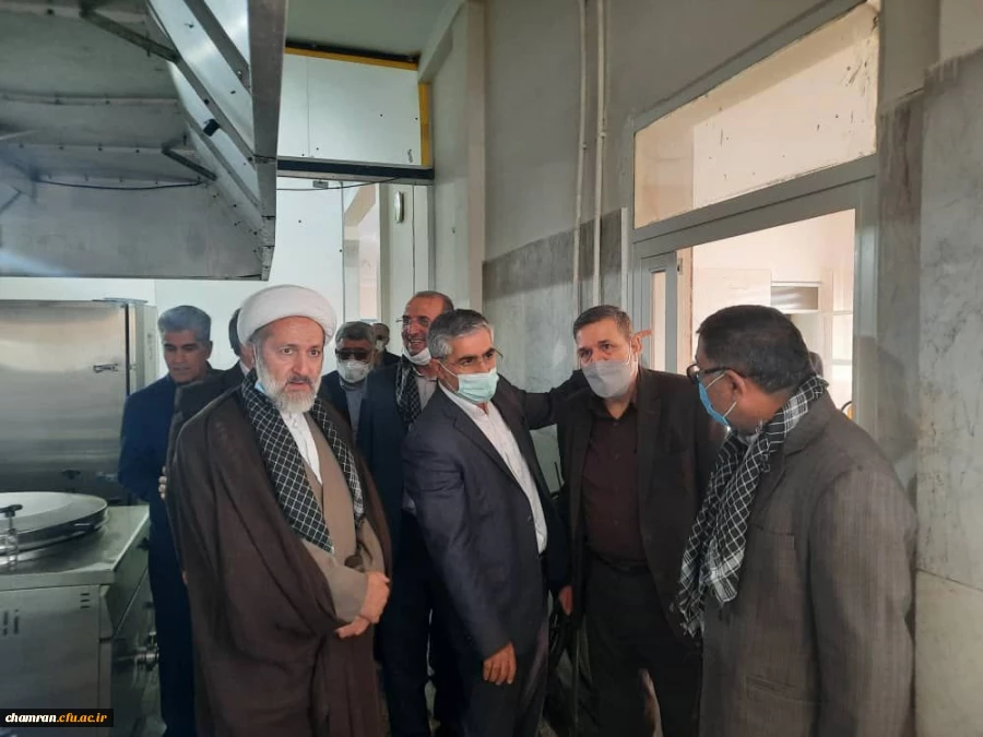 درختکاری در فضای سبز پردیس شهید چمران 4