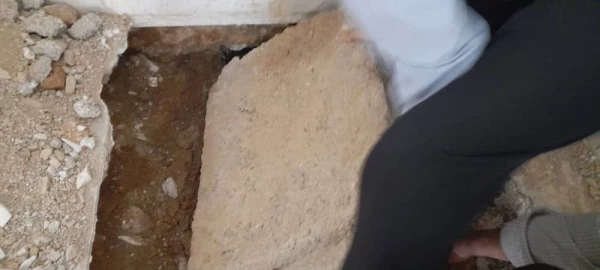 تعمیر لوله های آب در ساختمان آموزش پردیس شهید چمران 3