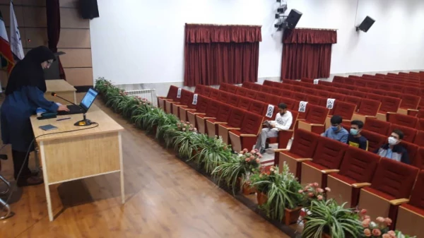 استمرار آموزش حضوری دانشجو معلمان در پردیس شهید چمران 2