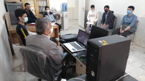 استمرار آموزش حضوری دانشجو معلمان در پردیس شهید چمران 4