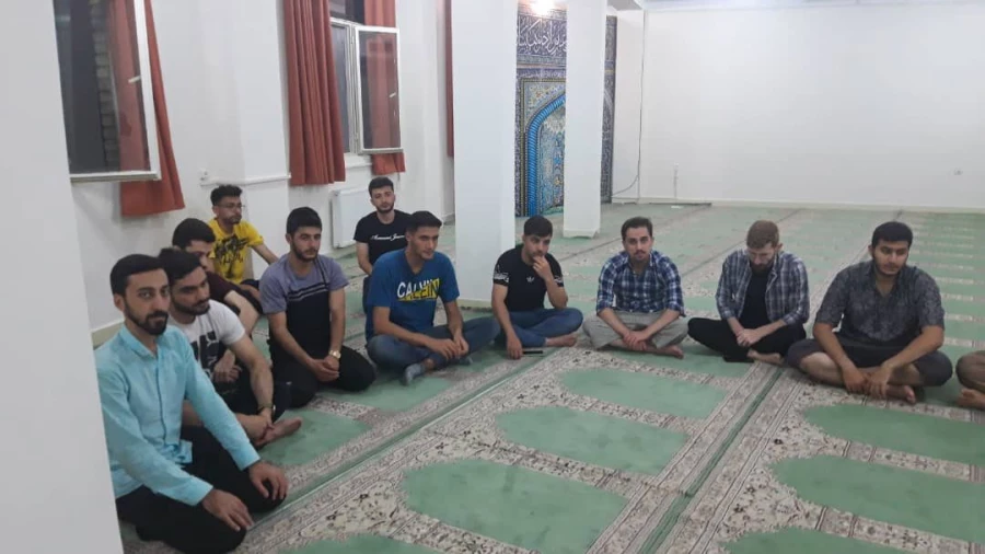 نشست صمیمی مسئولان پردیس شهید چمران با دانشجویان 6