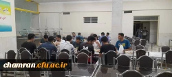 صرف افطاری سرپرست پردیس شهید چمران همراه با دانشجویان 9