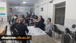 صرف افطاری سرپرست پردیس شهید چمران همراه با دانشجویان 12