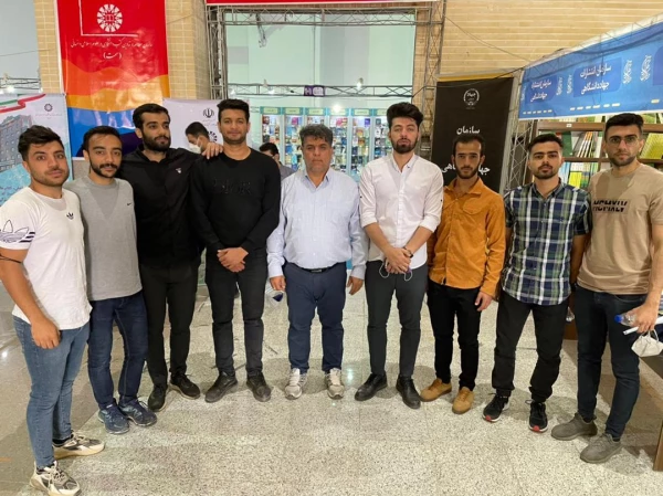 بازدید از سی و سومین نمایشگاه بین المللی کتاب تهران 3