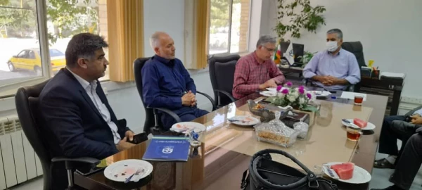 بازدید همکاران مدیریت امور پردیس های استان تهران از پردیس شهید چمران 12