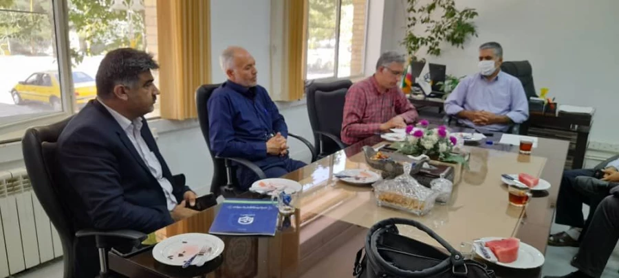 بازدید همکاران مدیریت امور پردیس های استان تهران از پردیس شهید چمران 12