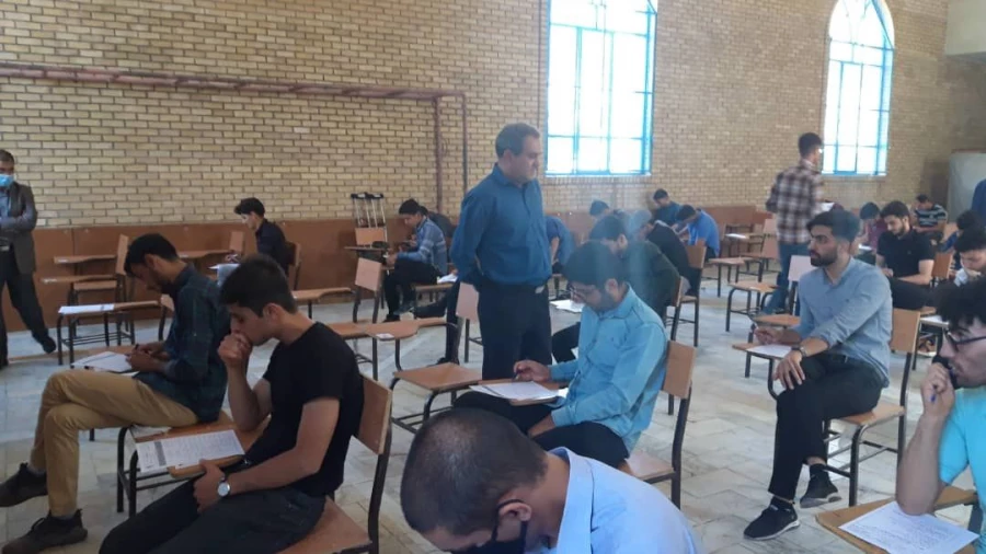 آغاز امتحانات حضوری نیمسال دوم تحصیلی ۱۴۰۱-۱۴۰۰ 3