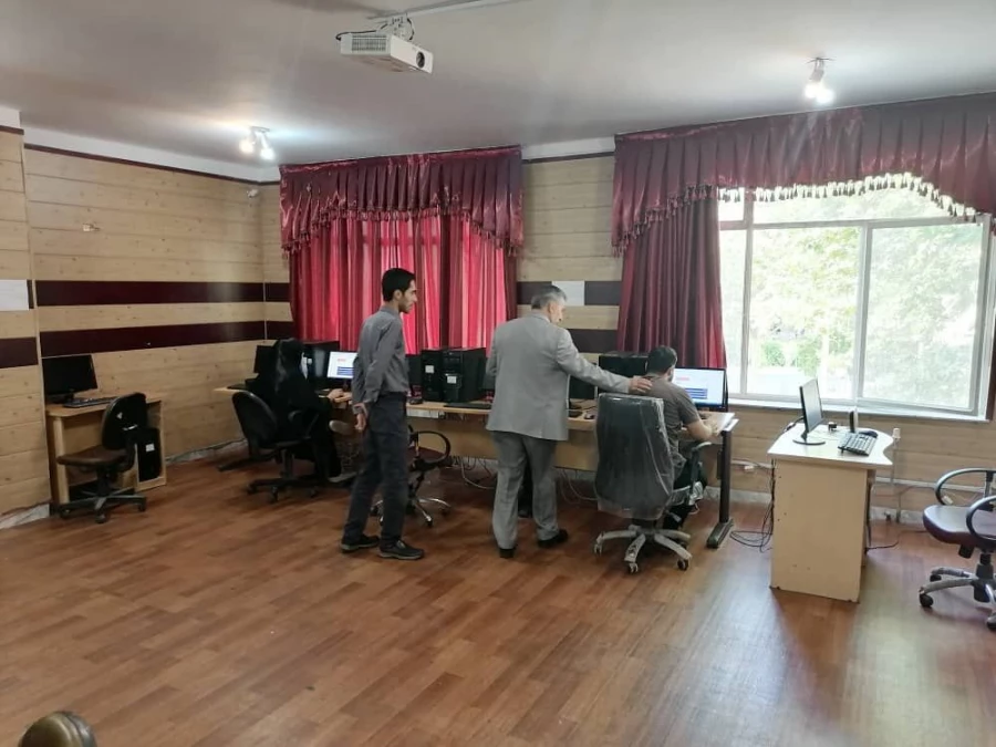 آغاز آزمون حضوری-الکترونیکی مهارت آموزان در پردیس شهید چمران 4