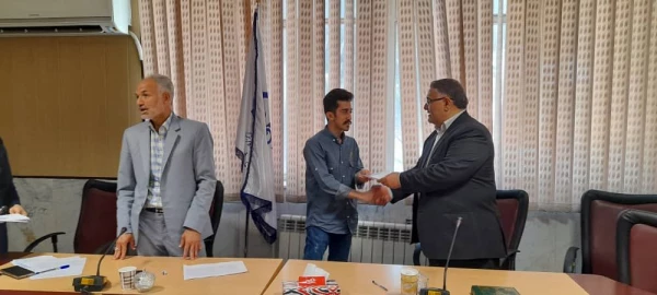 نشست شورای صنفی-رفاهی دانشجویان پردیس شهید چمران 12