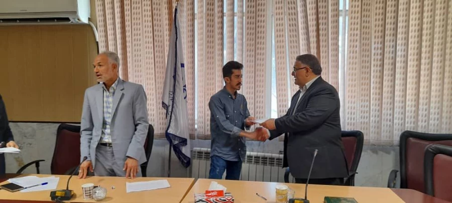 نشست شورای صنفی-رفاهی دانشجویان پردیس شهید چمران 12