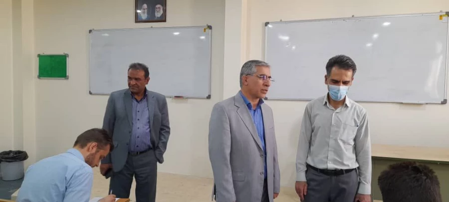 بازدید سرپرست پردیس شهید چمران از برگزاری امتحانات در مراکز شهدای مکه و شهید بهشتی 9