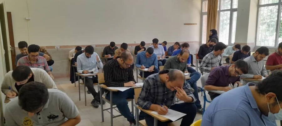 بازدید سرپرست پردیس شهید چمران از برگزاری امتحانات در مراکز شهدای مکه و شهید بهشتی 10