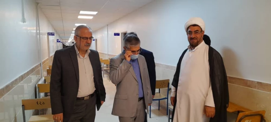 بازدید سرپرست پردیس شهید چمران از برگزاری امتحانات در مراکز شهدای مکه و شهید بهشتی 15