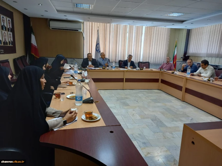 نشست تقدیر از دست اندرکاران برگزاری امتحانات پایان نیمسال تحصیلی 6