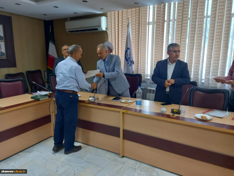 نشست تقدیر از دست اندرکاران برگزاری امتحانات پایان نیمسال تحصیلی 11