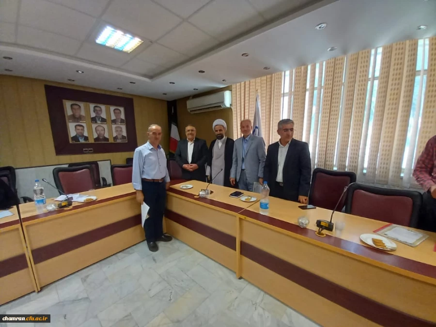 نشست تقدیر از دست اندرکاران برگزاری امتحانات پایان نیمسال تحصیلی 15