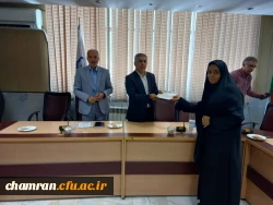 نشست تقدیر از دست اندرکاران برگزاری امتحانات پایان نیمسال تحصیلی 17