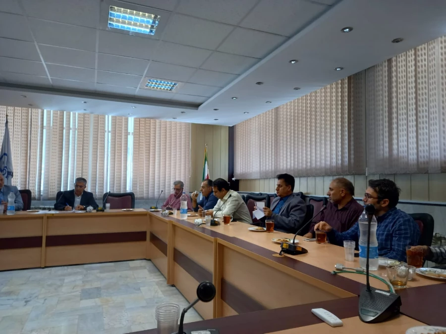 نشست تقدیر از دست اندرکاران برگزاری امتحانات پایان نیمسال تحصیلی 15