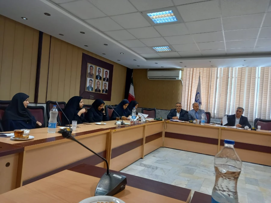 نشست تقدیر از دست اندرکاران برگزاری امتحانات پایان نیمسال تحصیلی 16