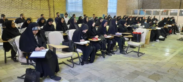 تشکیل کلاس های حضوری مهارت آموزان دوره معلمی در پردیس شهید چمران
 2