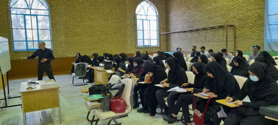 تشکیل کلاس های حضوری مهارت آموزان دوره معلمی در پردیس شهید چمران
 3
