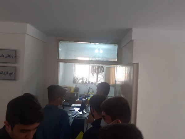 انجام ثبت نام حضوری پذیرفته شدگان کارشناسی پیوسته 4