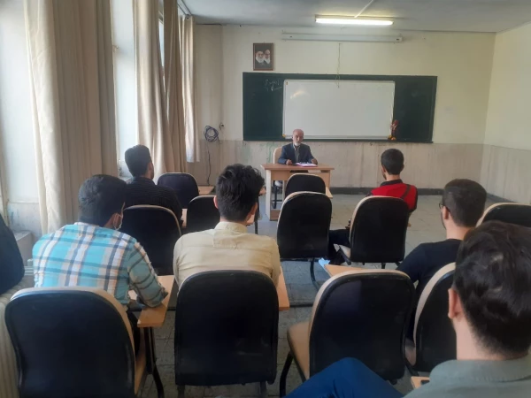 تداوم تشکیل کلاس های حضوری ساختمان باقرالعلوم و سخنرانی دکتر آزادی 2