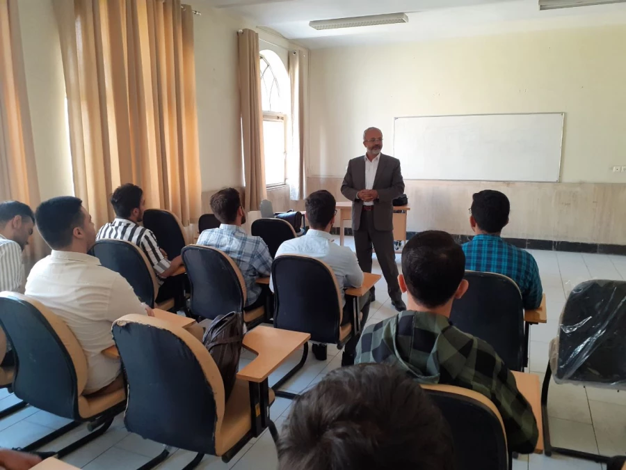 تداوم تشکیل کلاس های حضوری ساختمان باقرالعلوم و سخنرانی دکتر آزادی 5