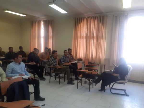 تداوم تشکیل کلاس های حضوری ساختمان باقرالعلوم و سخنرانی دکتر آزادی 6