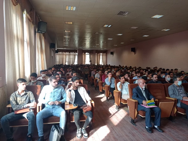 برگزاری نشست کارورزی در ساختمان باقرالعلوم پردیس شهید چمران
 2