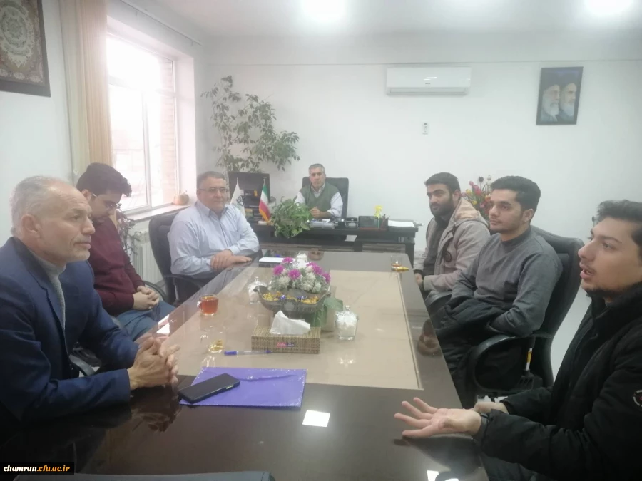 نشست مسئولان پردیس و چند تن از نمایندگان دانشجویان 7