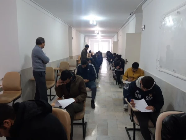 آغاز امتحانات حضوری پایان نیمسال اول تحصیلی ۱۴۰۲-۱۴۰۱ 10