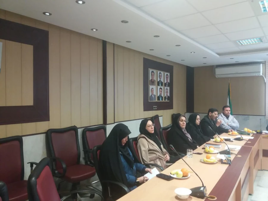 نشست شورای پردیس شهید چمران
 4