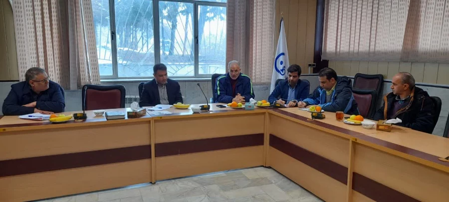 نشست شورای پردیس شهید چمران
 7