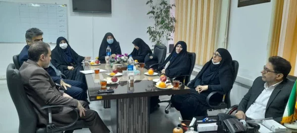 نشست هم اندیشی مسئولان دانشگاه فرهنگیان تهران با دانشجویان رشته آموزش ابتدایی 5