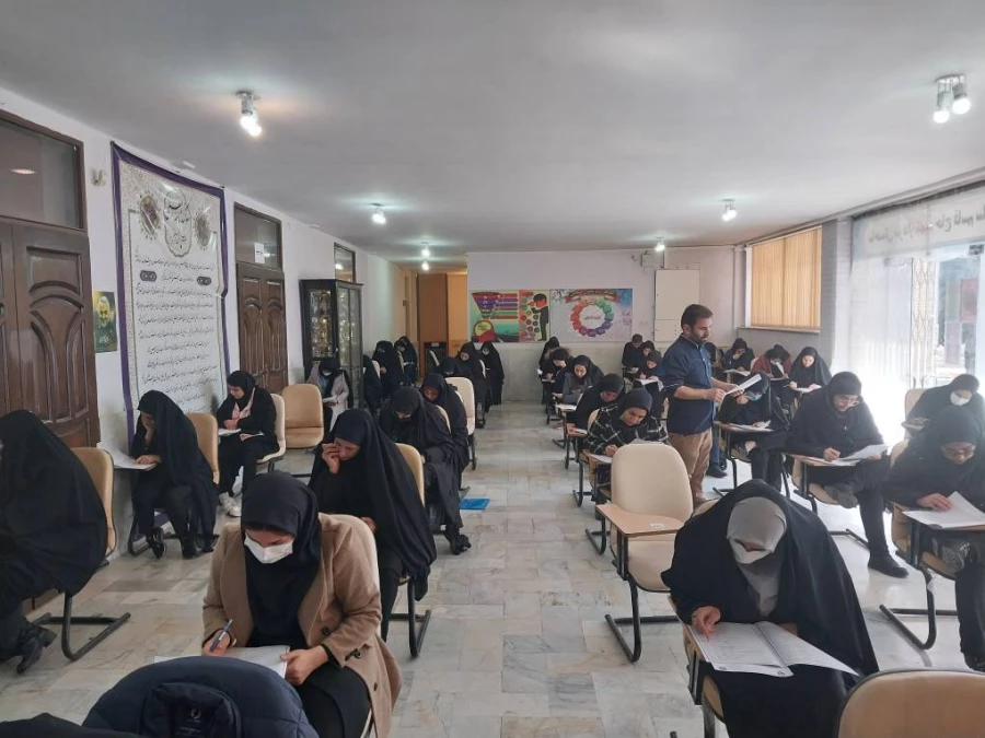 برگزاری آزمون فرهنگی مهارت آموزان در پردیس شهید چمران 4