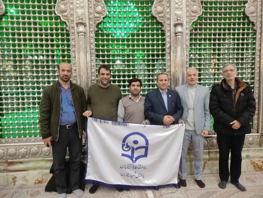 تجدید پیمان همکاران پردیس شهید چمران با آرمان های امام خمینی و انقلاب اسلامی 7