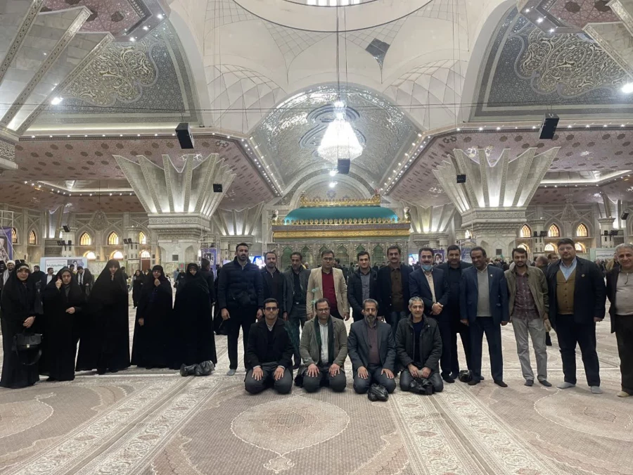 تجدید پیمان همکاران پردیس شهید چمران با آرمان های امام خمینی و انقلاب اسلامی 8