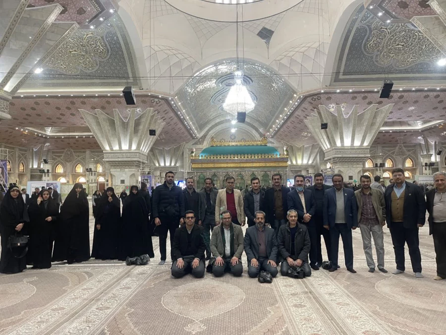 تجدید پیمان همکاران پردیس شهید چمران با آرمان های امام خمینی و انقلاب اسلامی 9