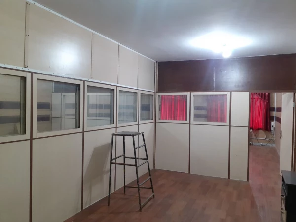 پارتیشن بندی یکی از اتاقهای ساختمان آموزش پردیس شهید چمران 2