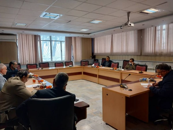 نشست آموزش دانش سیاسی با تاکید بر اندیشه سیاسی در ایران 3