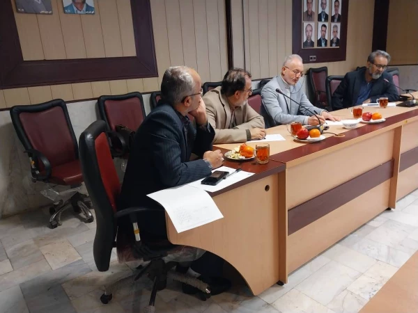 نشست آموزش دانش سیاسی با تاکید بر اندیشه سیاسی در ایران 7