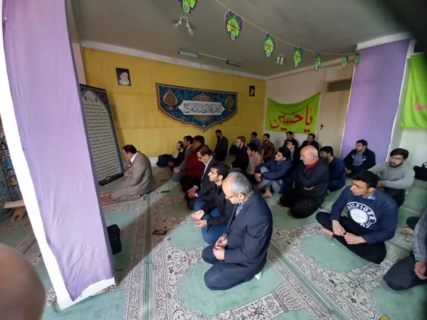 قرائت صلوات شعبانیه در پردیس شهید چمران 3